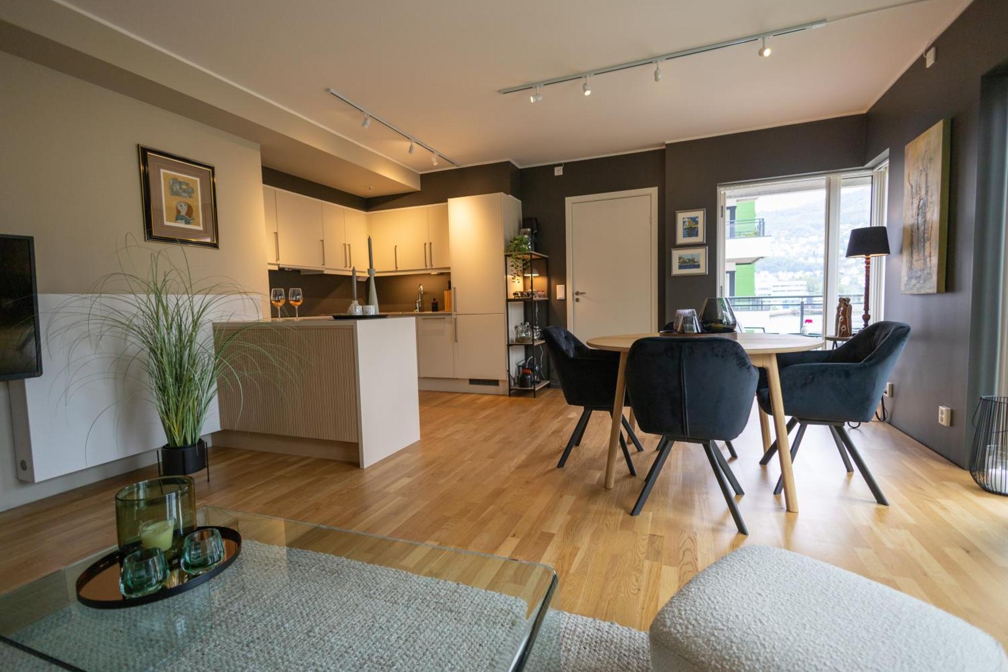 Modern Apartment - Amazing Terrace And Fjord View, Close To City Center Bergen Buitenkant foto